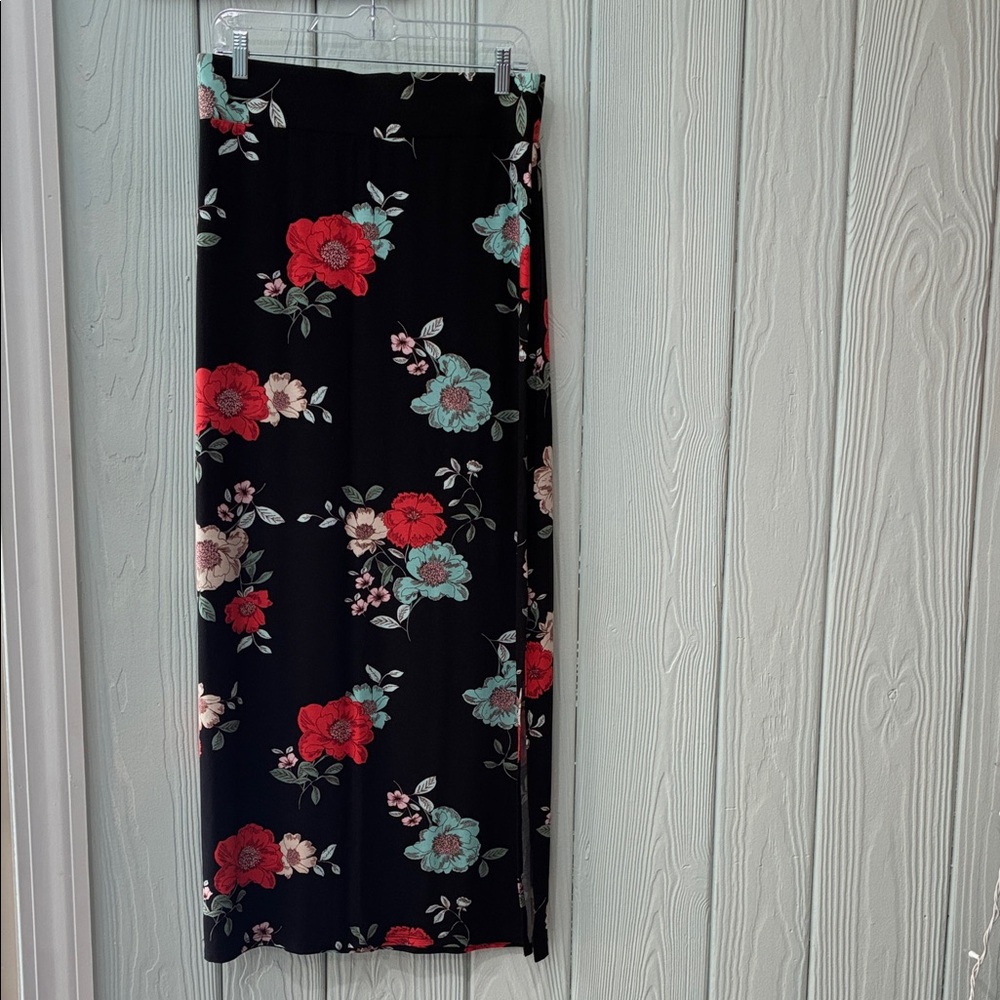a.n.a Black Floral Pencil Skirt